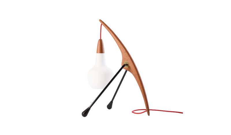Phasme S n°15.100 - Lampe de table, Chêne vintage, câble rouge, métal noir