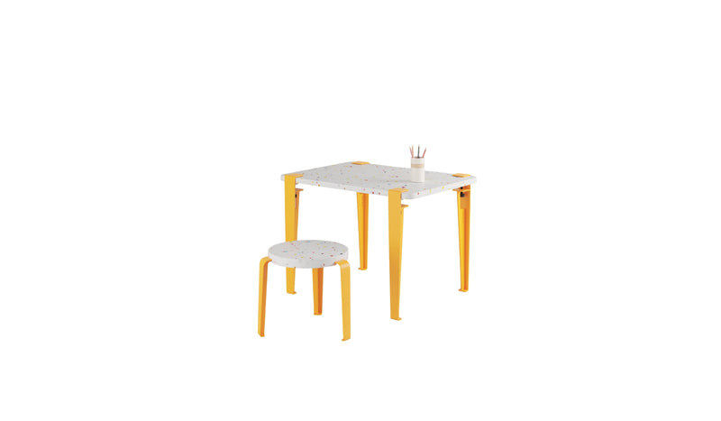 Bureau enfant, plastique recyclé, pieds en acier jaune soleil
