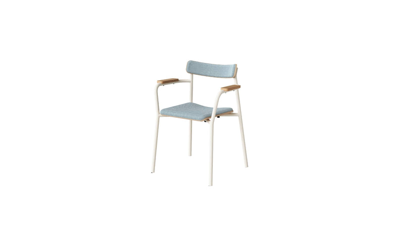 Chaise avec accoudoirs, assise en tissu bleu, structure en métal blanc et éléments en bois, vue de face.