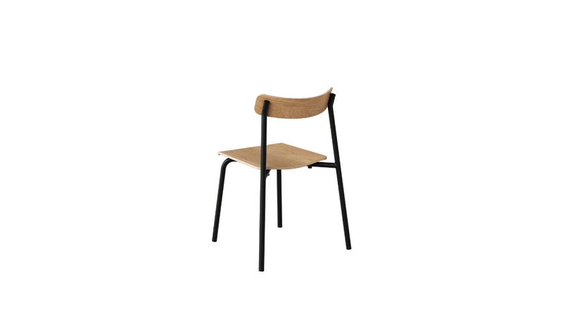 Chaise sans accoudoirs avec assise et dossier en bois clair, structure métallique noire, vue arrière