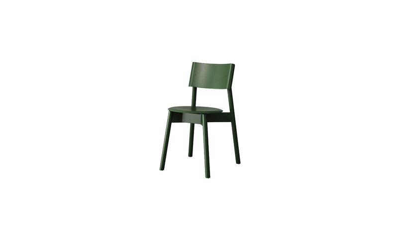 Chaise en bois vert, modèle SSD Full Wood, vue sous un angle vertical, positionnée sur un fond blanc.