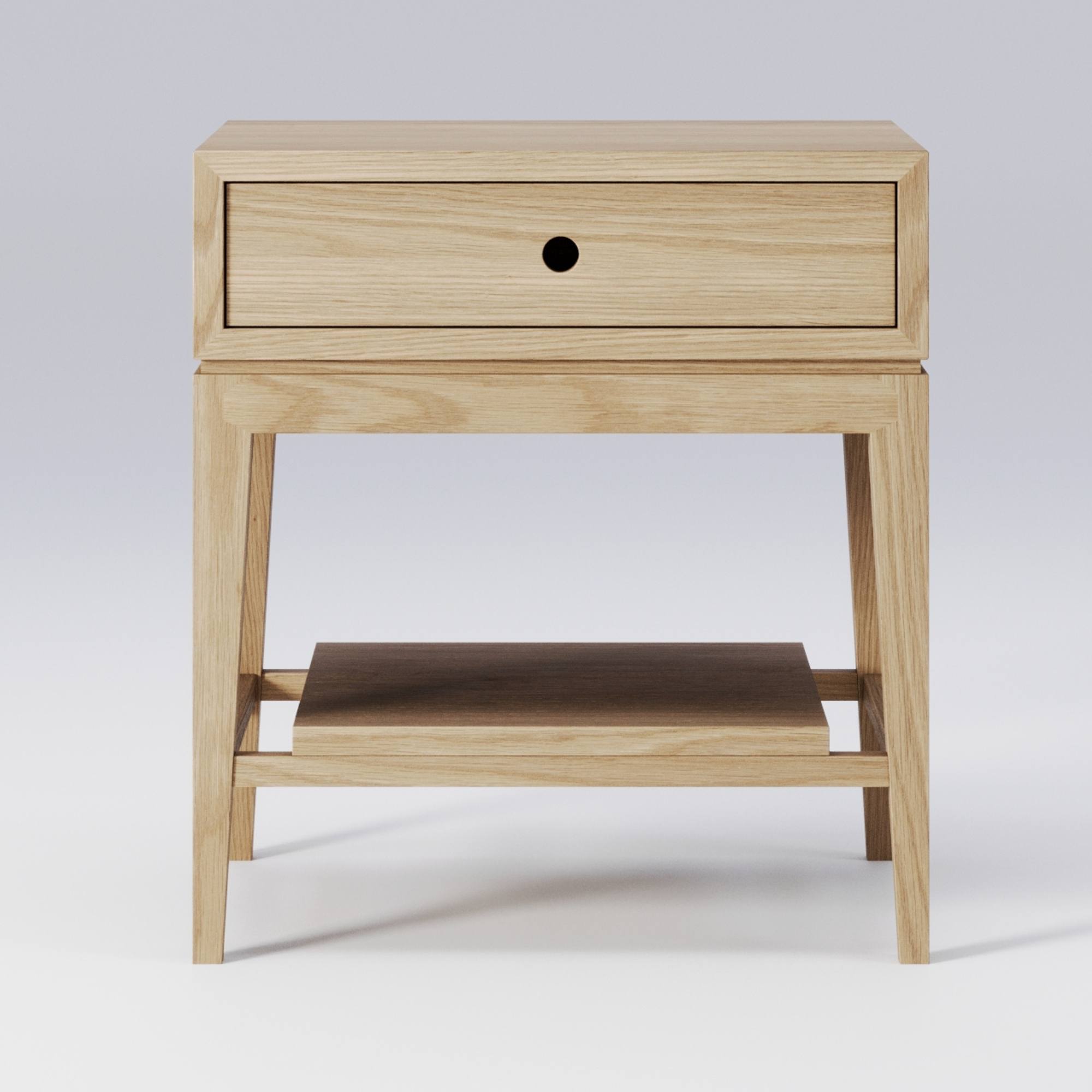 Table de chevet Criado Mudo Wewood en chêne massif, vue de face sur fond neutre avec tiroir et étagère.