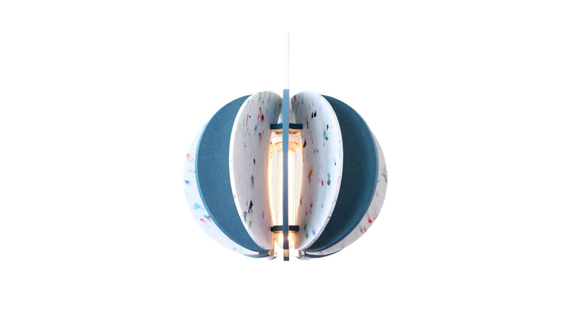 Alpha Zulu Round pendant lamp made of recycled materials, blue-white