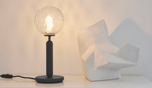 Miira - Table lamp in anodized metal, transparent glass, gray