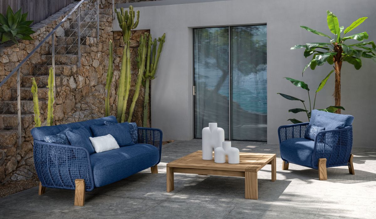 Wood - Living armchair, Accoya wood base and beige fabric