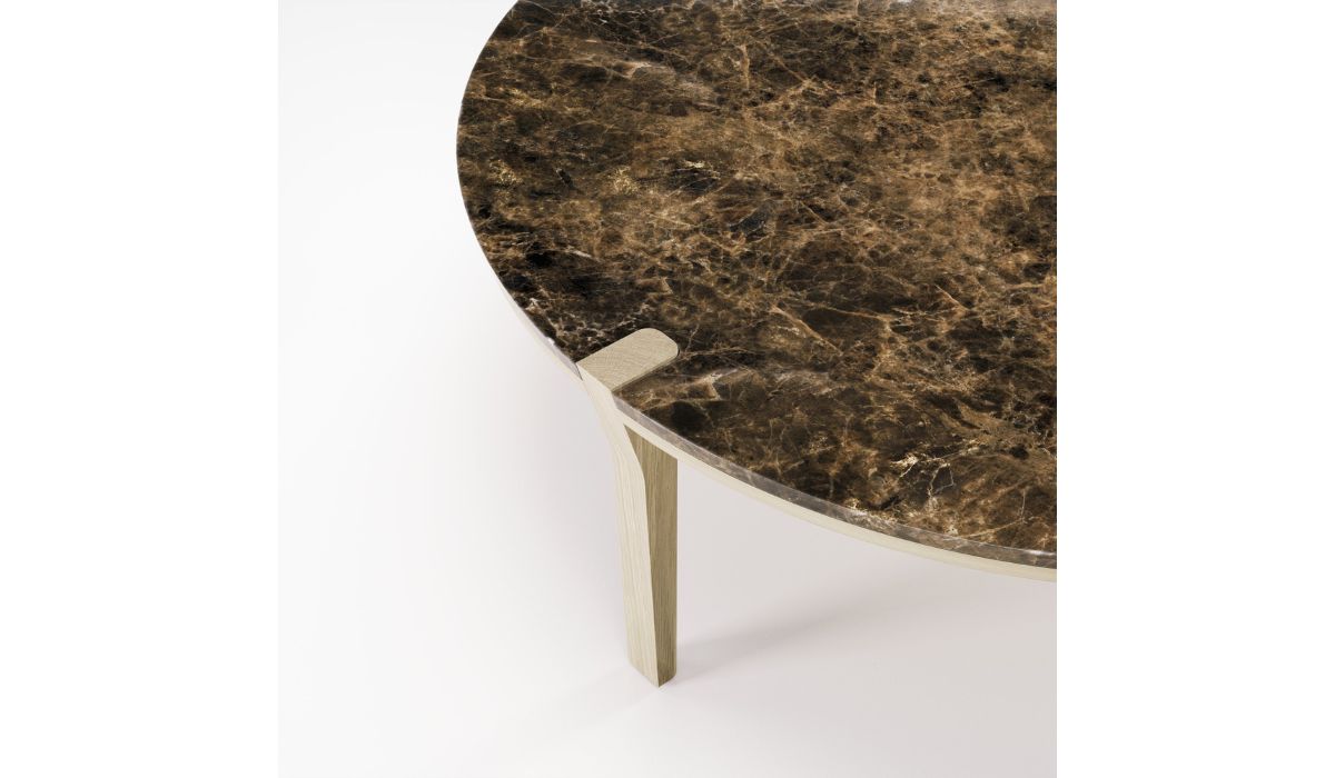 Table basse-Corner - Table basse ronde, plateau en marbre Emperador, pieds en chêne--NOVINEA-WEWOOD