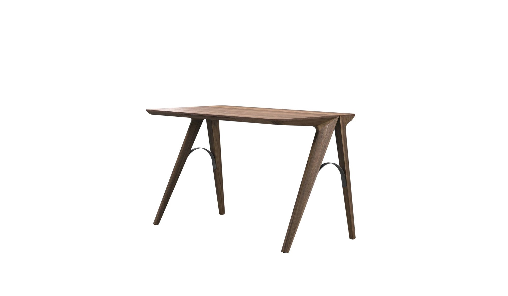 Bureau Bridge en bois massif de Wewood, modèle noyer, vue en angle gauche avec légère contre-plongée sur fond blanc.