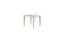 Bureau enfant, plastique recyclé, pieds en acier vert Dino