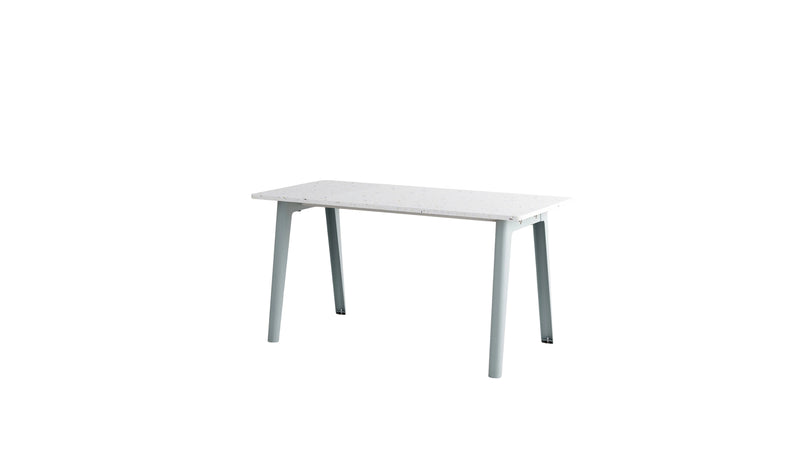 Bureau New Modern, 150x70 cm, plastique recyclé blanc et acier bleu pâle