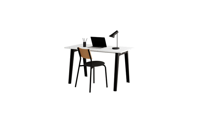Bureau New Modern, 130x70 cm, plastique recyclé blanc et acier noir graphite