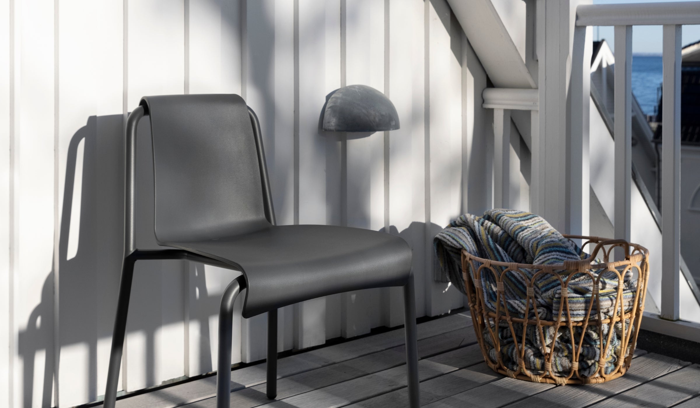 Nami - Designer outdoor chair in recycled plastic, dark gray