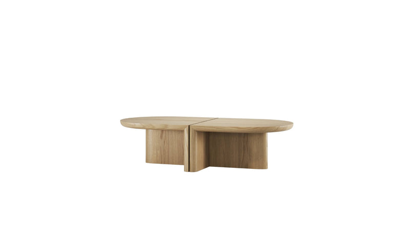 Ensemble de 2 table basse Re-Form de Wewood en chêne massif, vue de 3/4 sur fond blanc