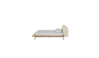 Lit Platform de Wewood en bois massif de chêne, avec tête de lit textile intégrée, vue latérale sur fond blanc