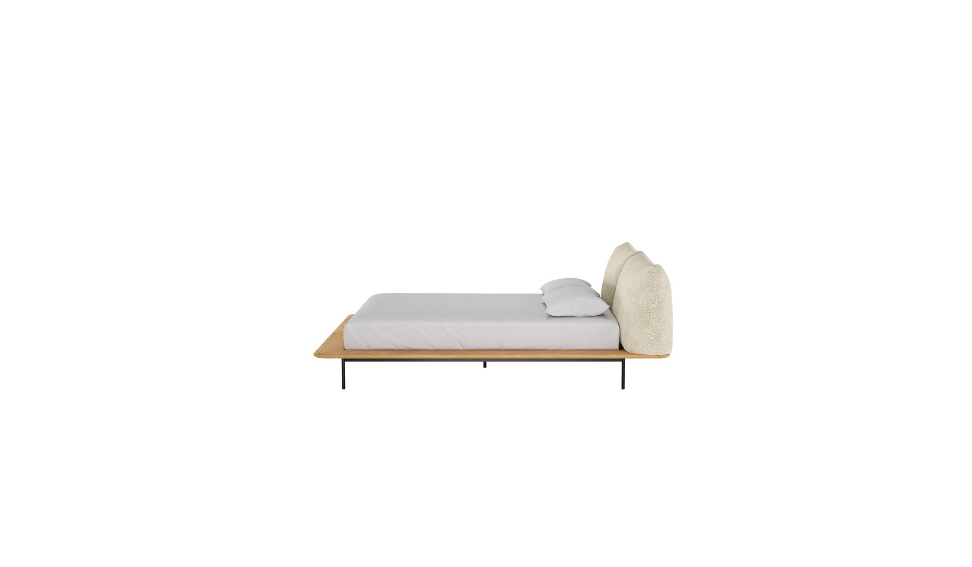 Lit Platform de Wewood en bois massif de chêne, avec tête de lit textile intégrée, vue latérale sur fond blanc