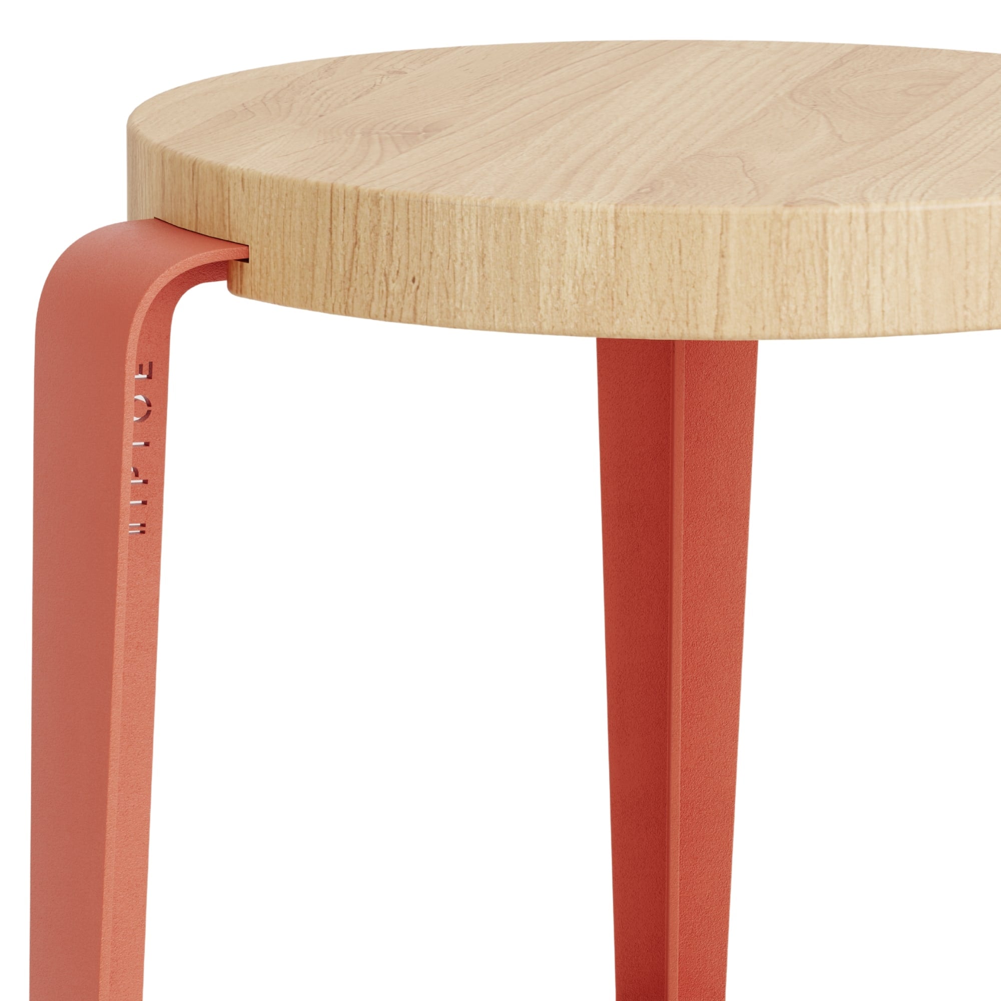 Zoom sur un tabouret enfant Tiptoe avec assise en bois clair et pieds en acier rouge