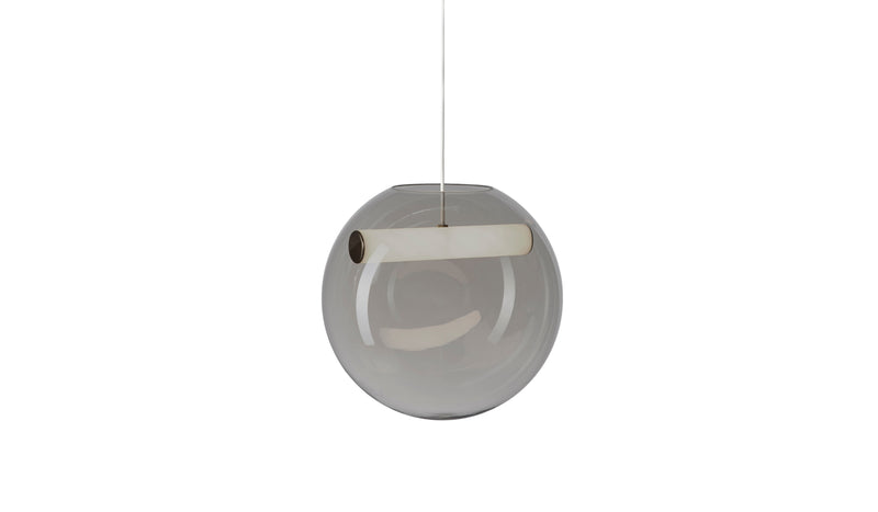 Reveal - Suspension en verre souflé, blanc opale, D45cm