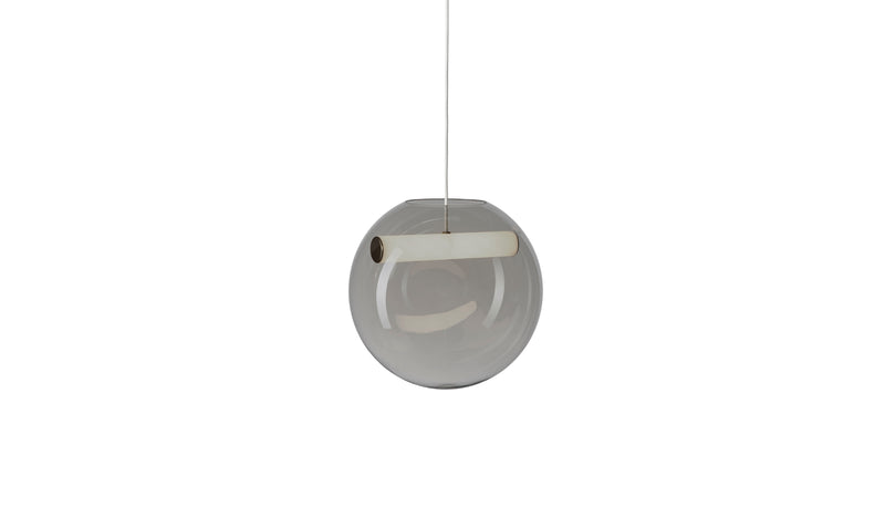 Reveal - Suspension en verre souflé, blanc opale, D35cm