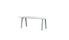 Table New Modern, 8 personnes, plastique recyclé blanc et acier bleu pâle
