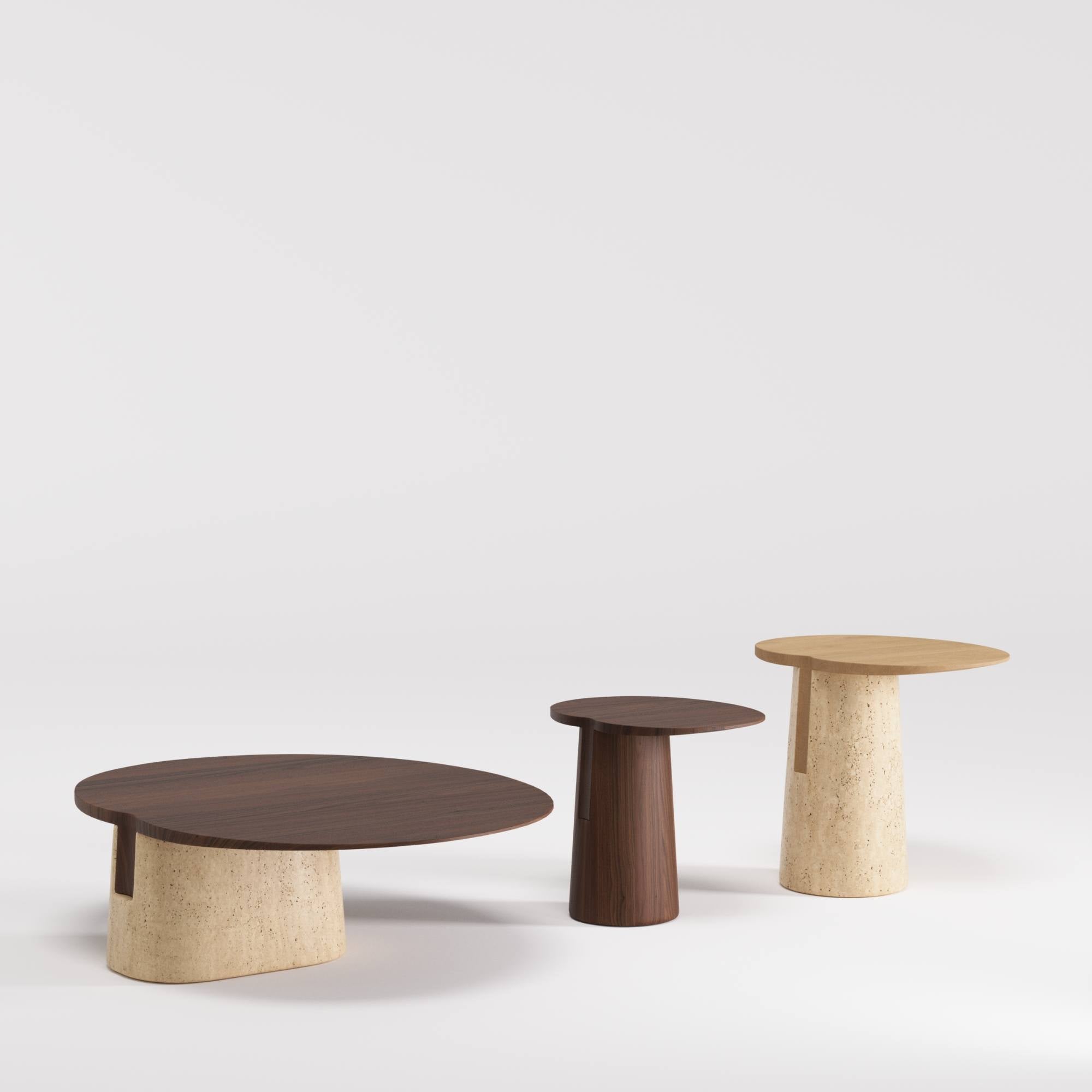 Ensemble de tables Anchor Wewood – présentation des différents formats en bois massif et travertin