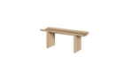 Table d'appoint Rigoles de WeWood en chêne naturel, design organique avec plateau sculpté, vue de trois quarts sur fond blanc