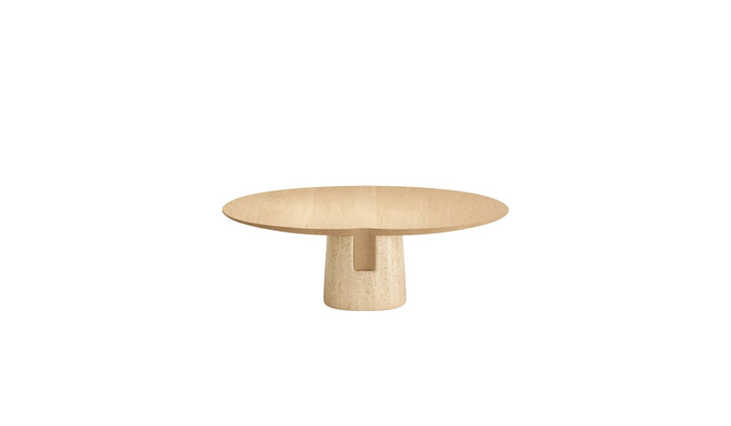 Table basse Anchor de Wewood en chêne et marbre travertin, vue arrière mettant en valeur l’épaisseur du plateau.