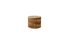 Table de chevet Triplex en chene massif de Wewood, vue de face sur fond blanc