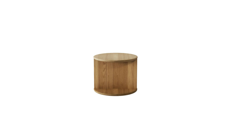 Table de chevet Duplex en chêne massif de Wewood, vue de face sur fond blanc