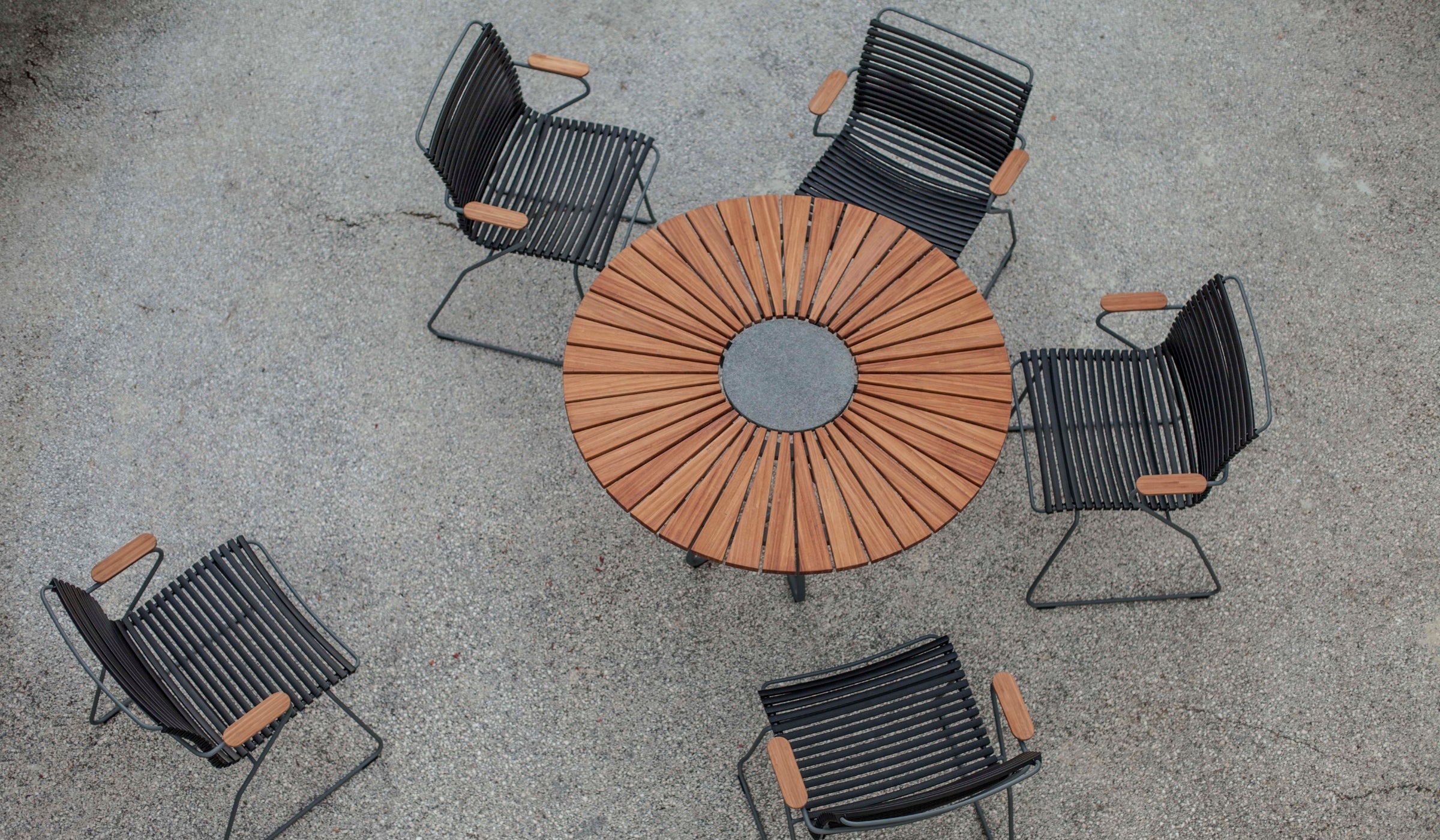 Table de repas outdoor-Circle - Table à manger extérieur en bambou, Ø 110cm--NOVINEA-HOUE